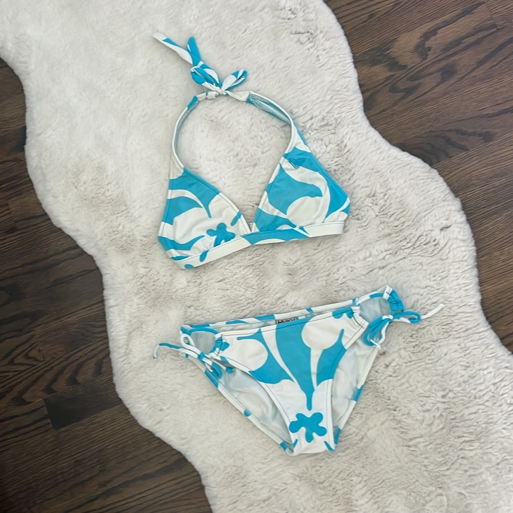 Roxy Quicksilver Blue and White Bikini, size medium - Picture 2 of 10